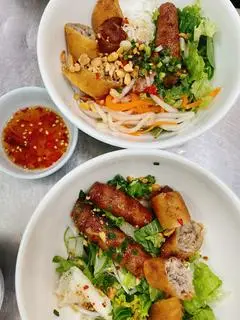 Hình ảnh bún nem nướng 