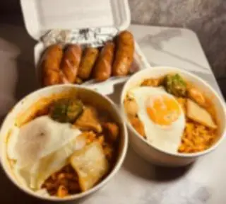 Hình ảnh Mì Xốt Kem Carbonara Bulgogi Koreno Đầy Đủ