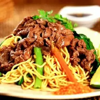 Hình ảnh Mì xào bò