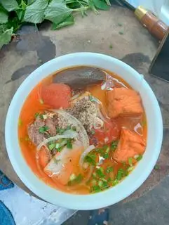 Hình ảnh canh bún + xương 