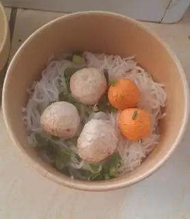 Hình ảnh Bún bò huế tròn tròn