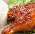 Hình ảnh Cơm Trắng Đùi Gà Xối Mắm
