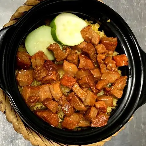 Hình ảnh Cơm thố xá xíu