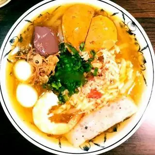 Hình ảnh Bánh canh đầy đủ - chả giò heo - cua gỡ