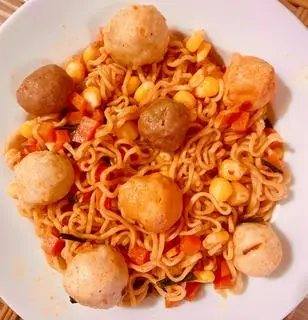 Hình ảnh Mì trộn viên chiên 