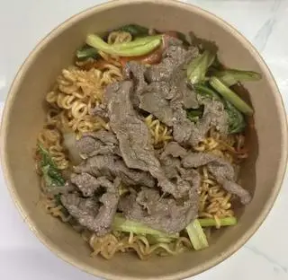 Hình ảnh Tặng 1 ly coca hoặc 1 ly 7 up+ Mì xào bò