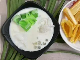 Hình ảnh Chè dừa non lá nếp