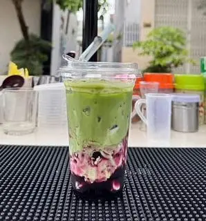 Hình ảnh Matcha latte việt quất