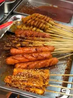 Hình ảnh Xúc xích ngọt Hà Khẩu nướng