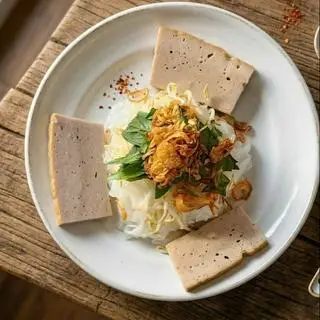 Hình ảnh Bánh ướt chả quế