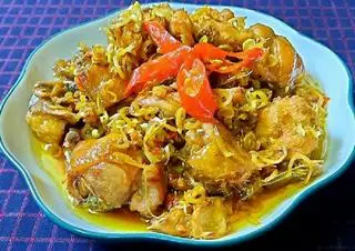 Hình ảnh cơm gà kho xã ớt 