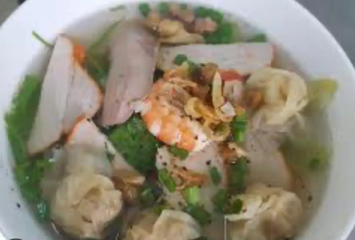 Hình ảnh Hoành thánh thập cẩm 