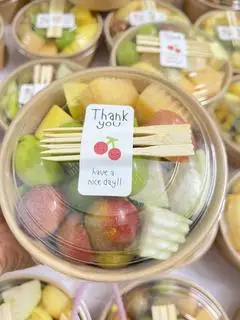 Hình ảnh COMBO TRÁI CÂY MIX GIÒN CHUA( CÓC- ỔI -XOÀI XANH- MẬN)