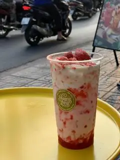 Hình ảnh sữa dâu sấy kem cheese