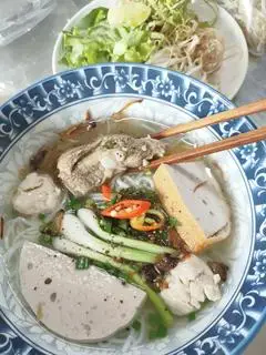 Hình ảnh Bún sườn chả (khôg mọc)