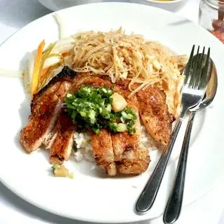 Hình ảnh Cơm tấm sườn bì 