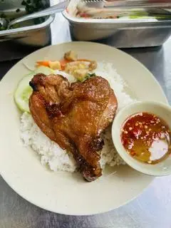 Hình ảnh Cơm đùi gà nướng