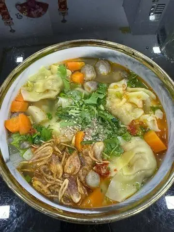 Hình ảnh hoành thánh nước thập cẩm