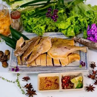 Hình ảnh ngan chặt 1/2 con