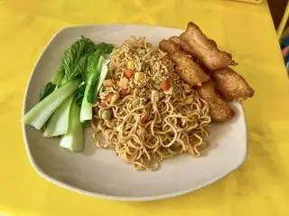 Hình ảnh Mì trộn sụn gà