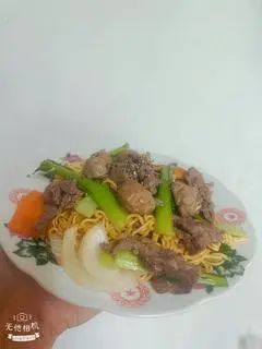 Hình ảnh Mì Xào Bò + Bò Viên
