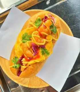 Hình ảnh Hotdog tôm phô mai