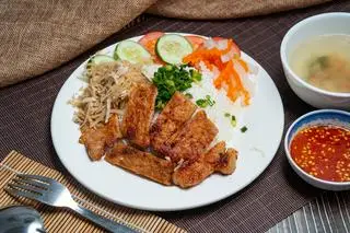 Hình ảnh Cơm sườn bì