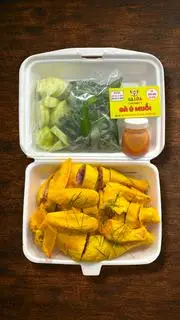 Hình ảnh Gà Ri Ủ Muối Nguyên Con (Chặt Sẵn) Ăn Lạnh