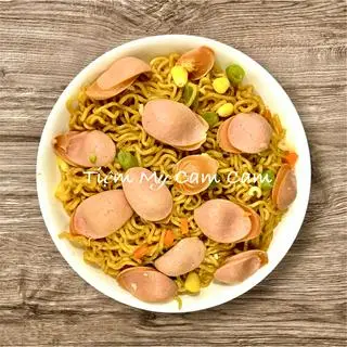 Hình ảnh Mỳ Indomie xúc xích