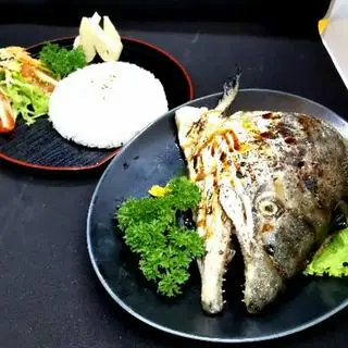 Hình ảnh Bento Salmon head