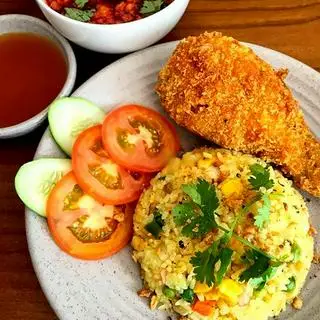 Hình ảnh Cơm gà chiên xù sốt chua ngọt