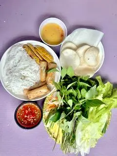 Hình ảnh Combo thập cẩm ( Nem nướng + Chả giò )