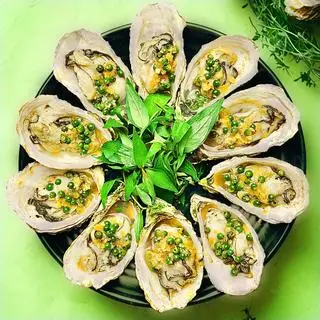 Hình ảnh sét 5 con hàu nướng tiêu đen