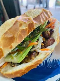 Hình ảnh Bánh mì thịt nướng 