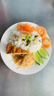 Hình ảnh cơm tấm bì chả