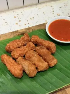 Hình ảnh 5 nem chua rán trần