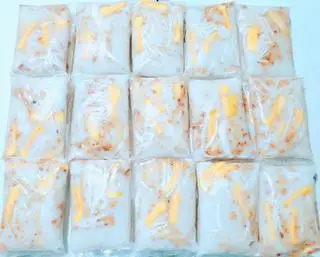 Hình ảnh 5 bịch kem chuối mít