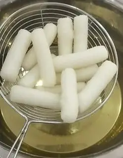 Hình ảnh Tokbokki chiên phần nhỏ