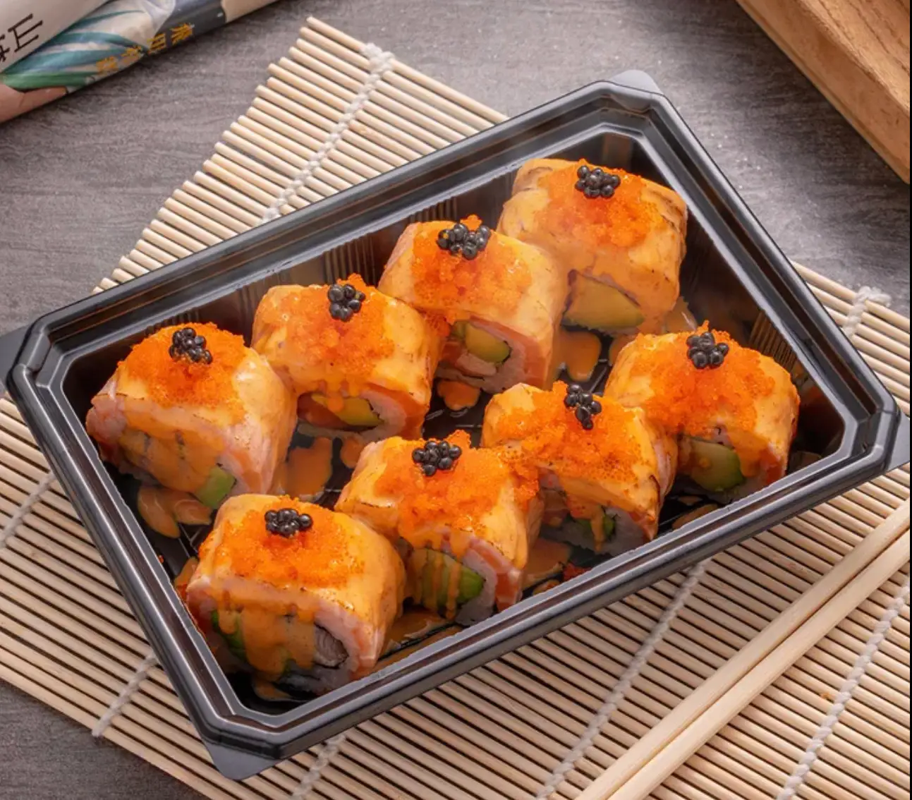 Hình ảnh Spicy Salmon Roll