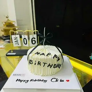 Hình ảnh bánh kem Hàn Quốc có nơ 