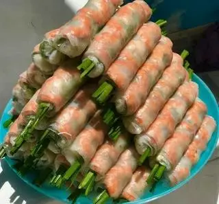 Hình ảnh CUỐN TÔM