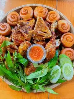 Hình ảnh GÀ QUAY NƯỚC MẮM tặng 1 cơm lam 