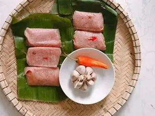 Hình ảnh Nem chua xiên nướng (2 xiên)