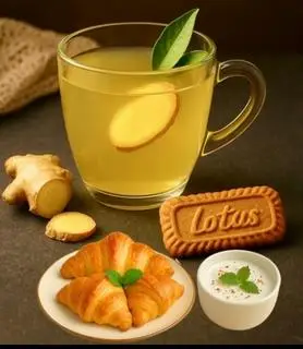 Hình ảnh Bánh croissant-Trà gừng mật ong nóng(combo)