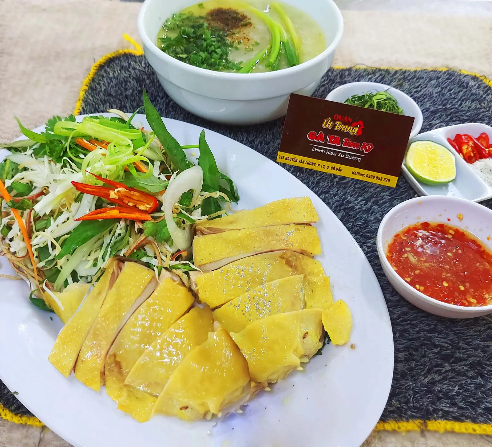 Hình ảnh Gà Chặt 1/3 Con