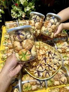 Hình ảnh BÁNH HOA NHÂN DỪA/ MÔN/ THƠM MIX 350Gr