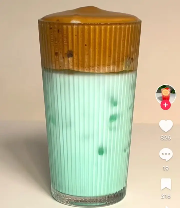 Hình ảnh Cafe  bạc hà size M 500ml