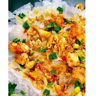 Hình ảnh Bánh tráng phơi sương trộn tóp mỡ 