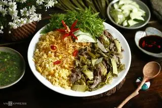 Hình ảnh cơm rang dưa bò