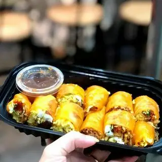 Hình ảnh Bánh Tráng Cuốn Sốt Me